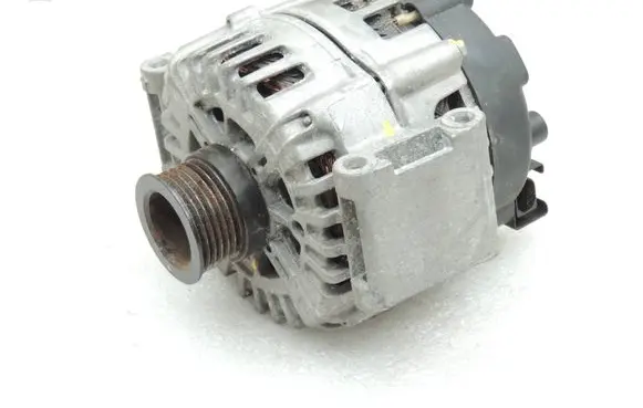 Mercedes-Benz C W205 Generator/alternator A0009062822