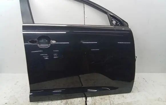 KIA Sportage Front door