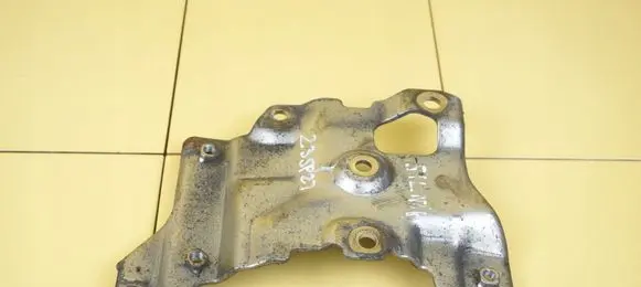 Mitsubishi Outlander Engine mounting bracket 4B11