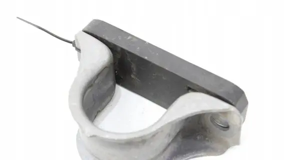 BMW X5 G05 Sway bar bush bracket, front 6891410