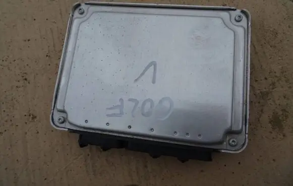 Volkswagen Golf Plus Engine control unit/module 036906032AD 1039S08365 0261208110