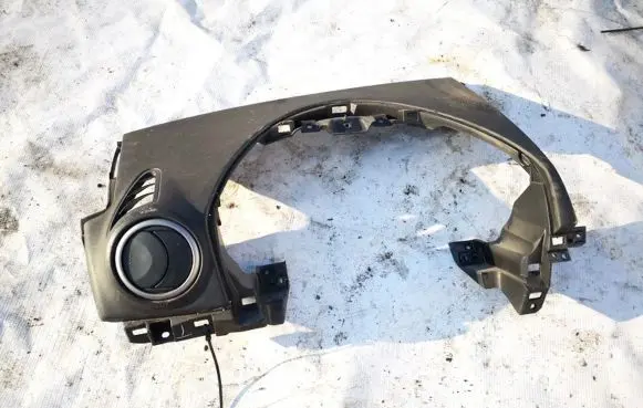Mazda 3 I Dash center air vent grill bp4kl60360