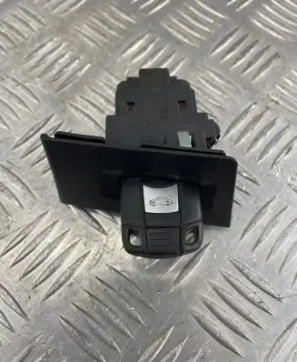 BMW 3 E90 E91 Ignition lock 6954719 10862510