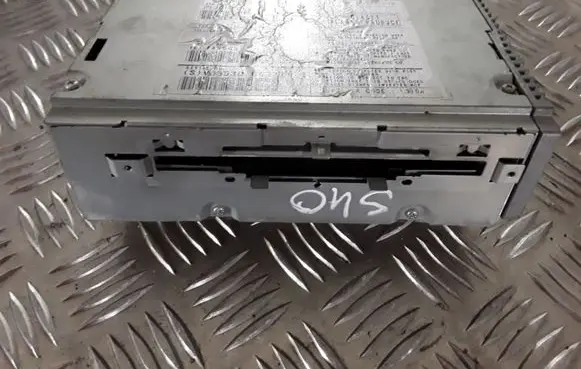 Volvo S40 CD/DVD changer 30752889 30775579AA DY1VW616FT