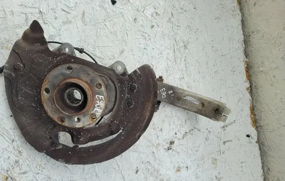 BMW X5 E70 Front wheel hub spindle knuckle 6773784