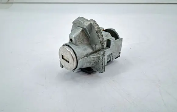 BMW 3 F30 F35 F31 Front door lock (next to the handle)