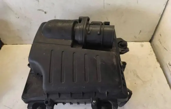 Opel Vivaro Air filter box 8200467321 93856612 251066