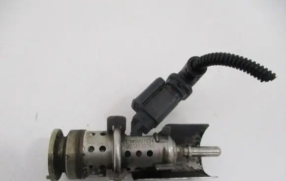 Peugeot 308 AdBlue injector 9813930180