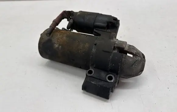 BMW X1 E84 Starter motor 0986022670