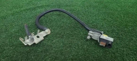 Volkswagen Golf VII Negative earth cable (battery) 5Q0915181C