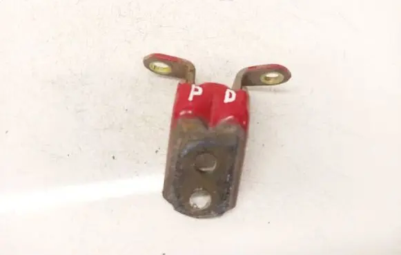 Nissan X-Trail T30 Front door upper hinge