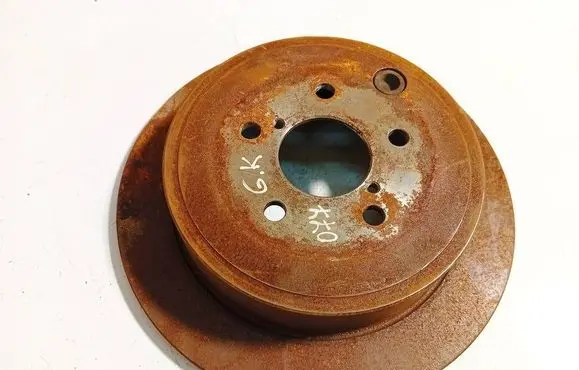 Subaru Outback Rear brake disc neventiliuojamas