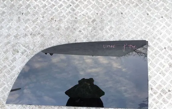 Chrysler Grand Voyager V Rear side window