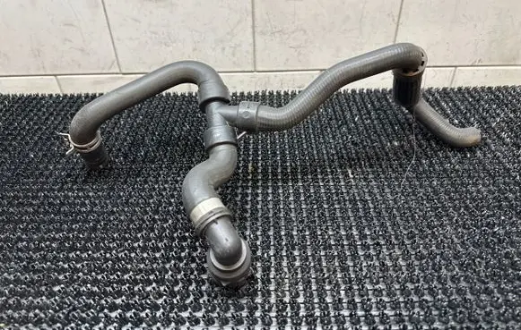 Volvo V60 Engine coolant pipe/hose BG918274AA