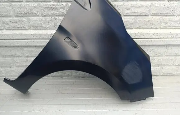 Mitsubishi Space Star Fender