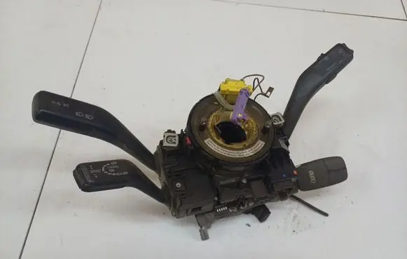Wiper turn signal indicator stalk/switch