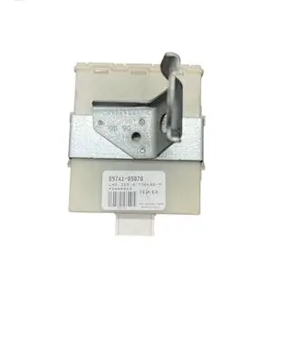 Toyota Avensis T250 Door control unit/module 8974105070