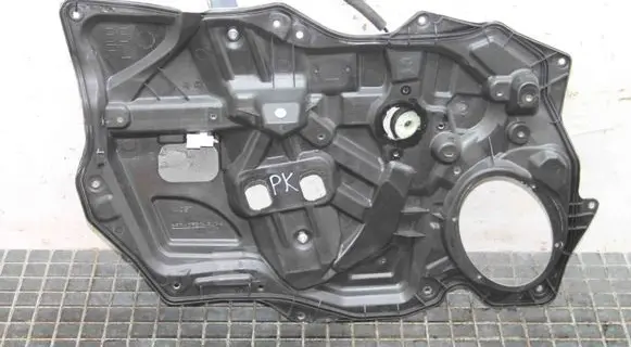 Mazda 3 II Front door electric window regulator BBM45997XB