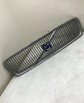 Volvo V70 Front grill