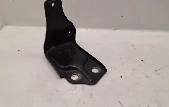 Toyota Verso Front splash guards bracket 538360F010