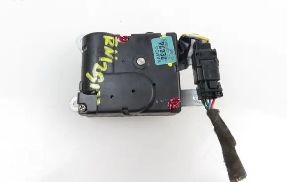 Hyundai Santa Fe Air flap motor/actuator HCCD267BBWCA