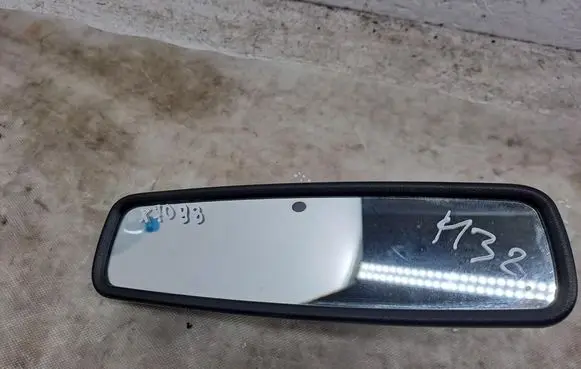 Rear view mirror (interior)