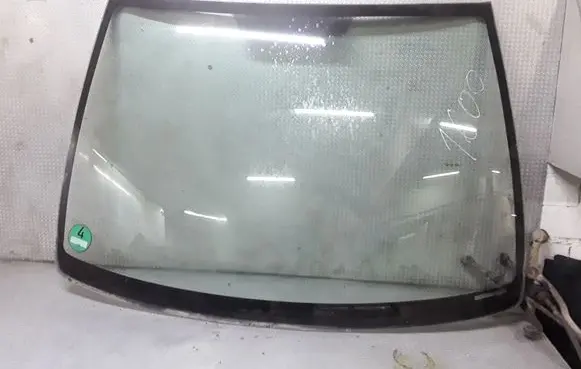 Honda Jazz Front windscreen/windshield window 