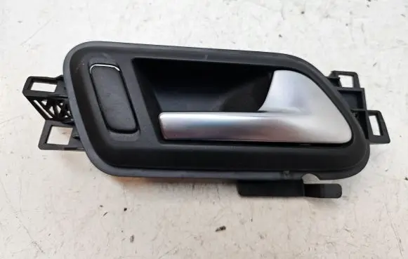 Volkswagen Amarok Front door interior handle 2H0837114C