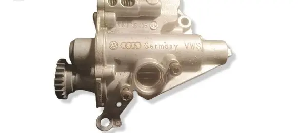 Seat Leon (5F) Oil pump 06H115105AM