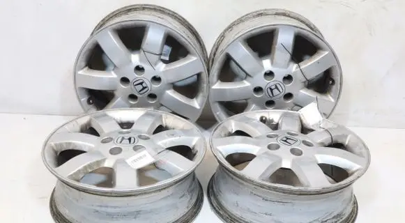 Honda CR-V R17 alloy rim 
