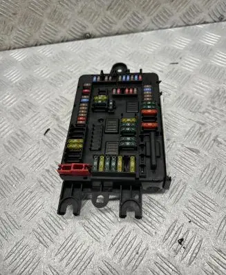 BMW X5 F15 Fuse module 9316569 19325000002 20112014