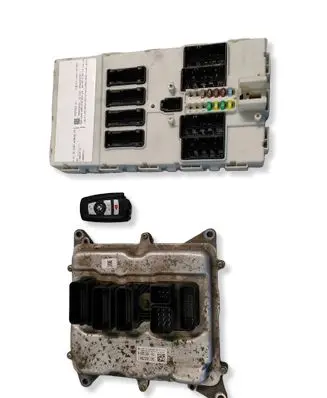 BMW 3 F30 F35 F31 Engine control unit/module ECU 8639594