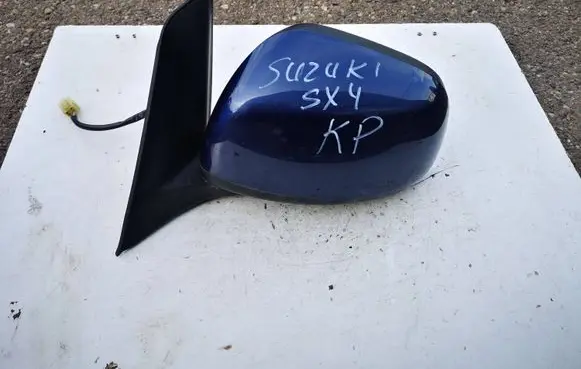 Suzuki SX4 Front door electric wing mirror 8470279J70
