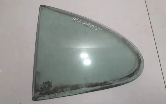 Rear vent window glass