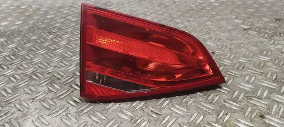 Audi A4 S4 B8 8K Tailgate rear/tail lights 8K5945093D