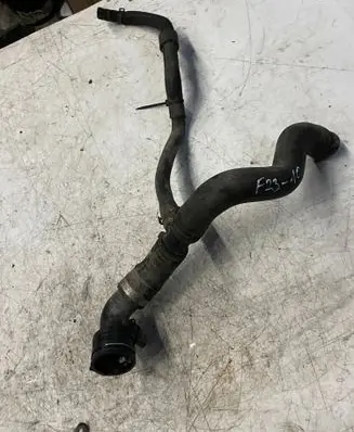 Audi Q7 4L Engine coolant pipe/hose 