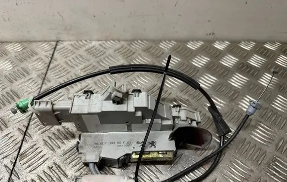 Citroen C4 I Front door lock 9660700080F