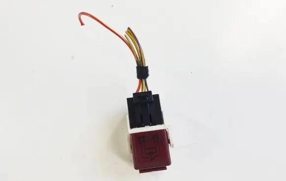 BMW X3 E83 Other relay 8367100