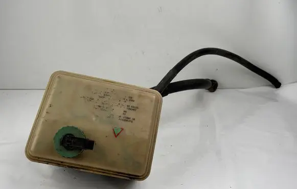 Audi A6 S6 C4 4A Power steering fluid tank/reservoir 