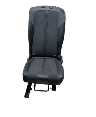 Peugeot 5008 II Second row seats 38421