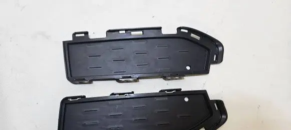 BMW 5 G30 G31 Front bumper lower grill 8064966 8064965