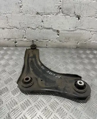 Renault Megane III Front lower control arm/wishbone
