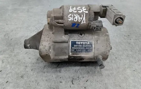Toyota Yaris Starter motor