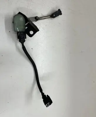 Rear air suspension level height sensor