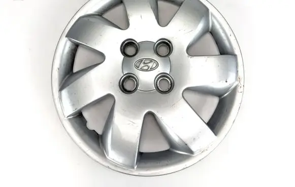 Hyundai Getz R14 wheel hub/cap/trim 529601C400