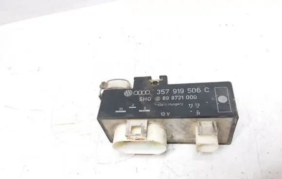 Volkswagen Golf III Coolant fan relay 357919506C 898721000