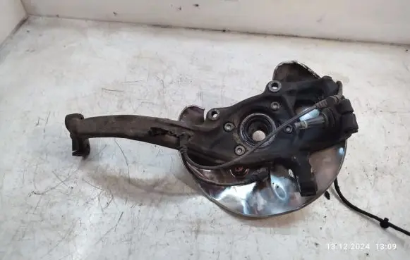 Audi A5 Sportback 8TA Front wheel hub
