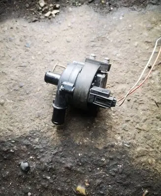 Renault Trafic II (X83) Electric auxiliary coolant/water pump pad12v