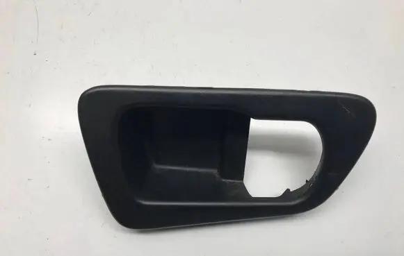 Nissan Qashqai Front door interior handle trim 82682JD00A