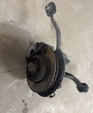 Mercedes-Benz E W212 Front wheel hub spindle knuckle